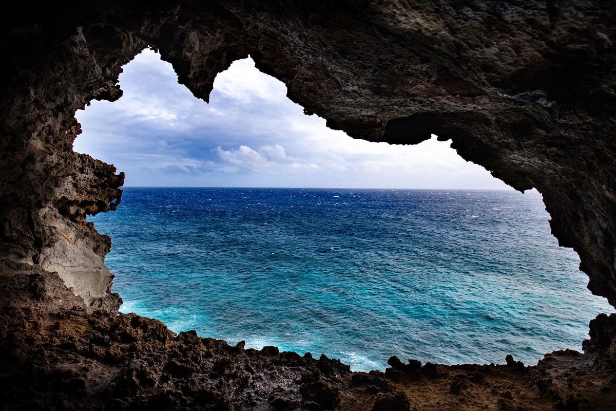 La grotte Ana Kakenga sur l'île de Pâques