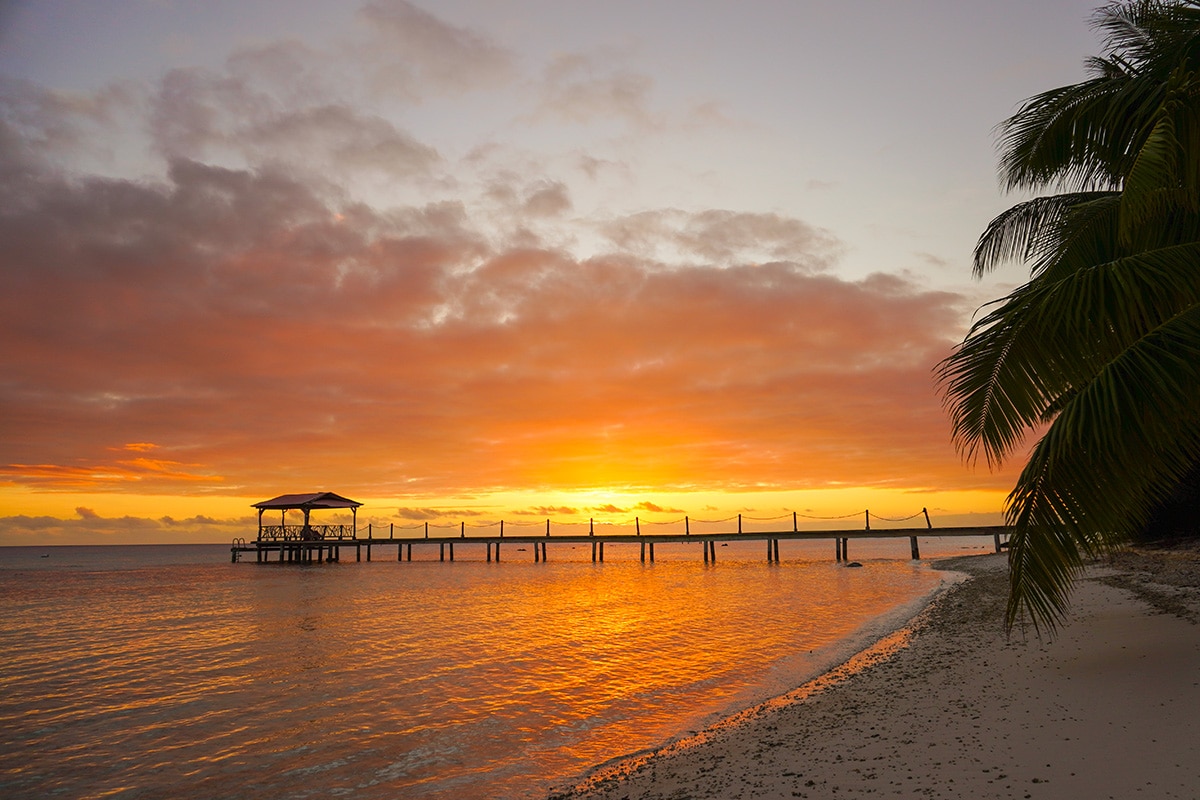 Sonnenuntergang auf Fakarava, Französisch-Polynesien
