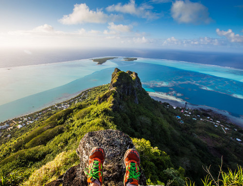Hiking in Maupiti: Panoramic view at Mount Teurafaatiu