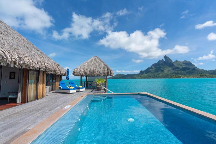 Honeymoon at the St Regis Resort in Bora Bora: a dream of calm, luxury and pleasure