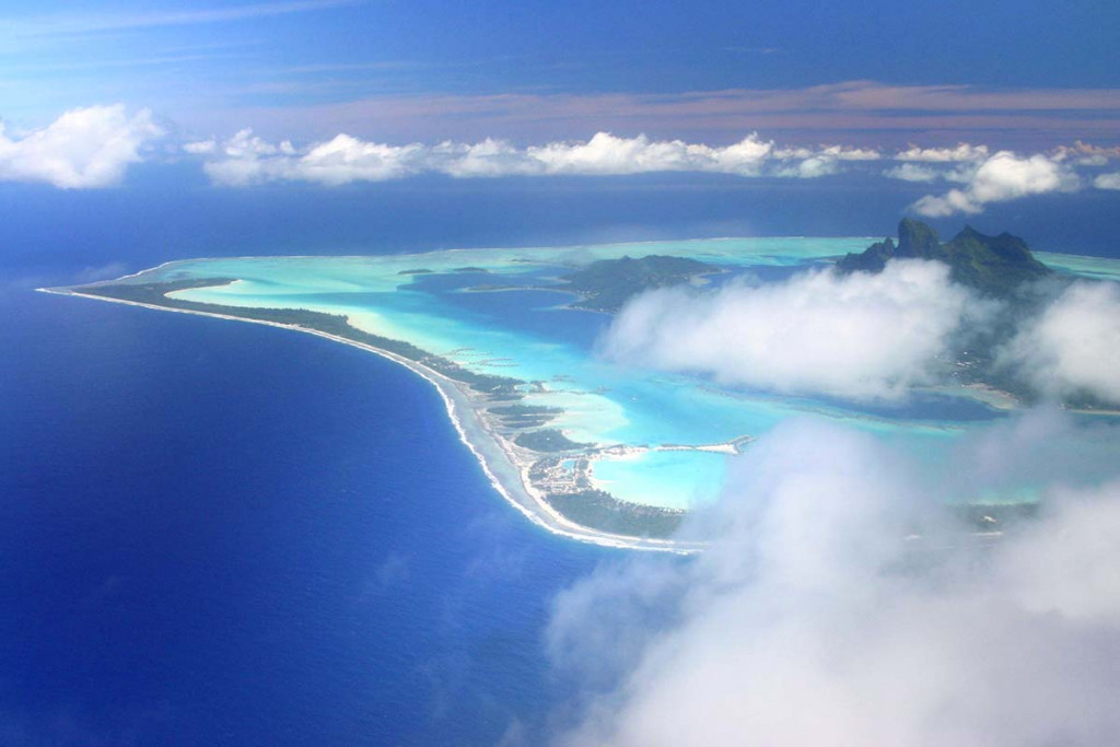 Sehenswürdigkeiten in Französisch-Polynesien: Skydiving auf Bora Bora