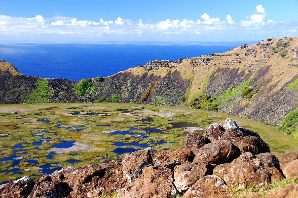 Randonnée sur l'île de Pâques : Au milieu des volcans